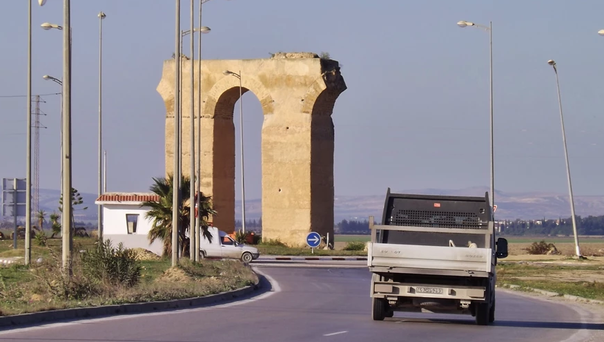 Tunisia road