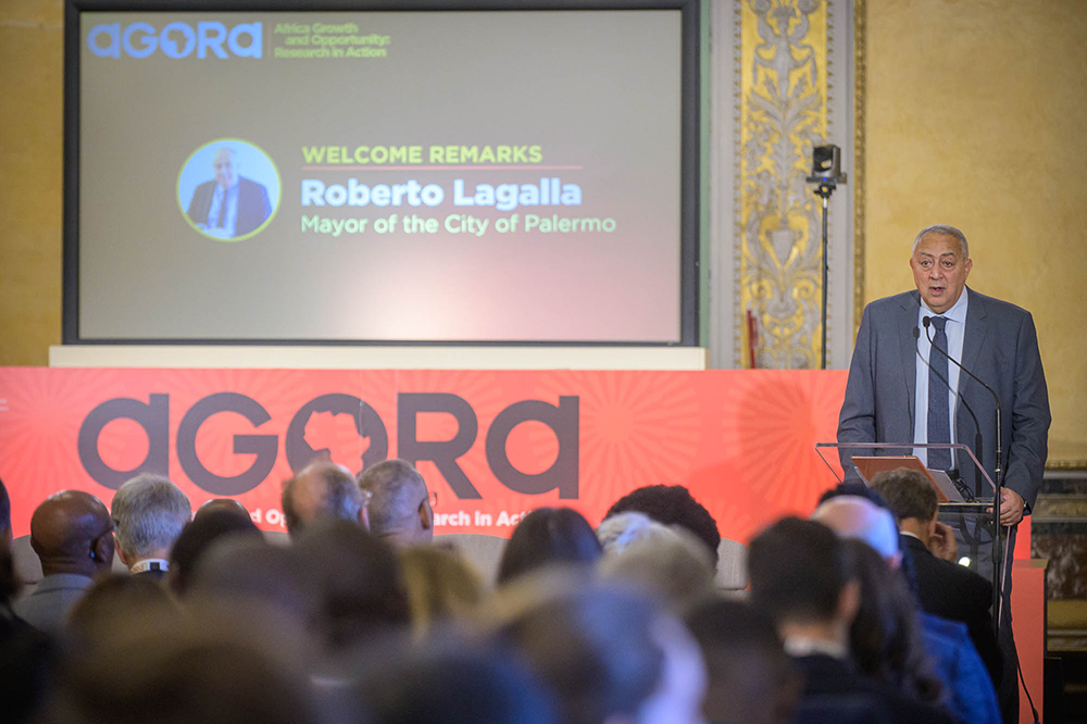 AGORA