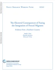 POLICY RESEARCH WORKING PAPER The Electoral Consequences of Easing the Integration of Forced Migrants :