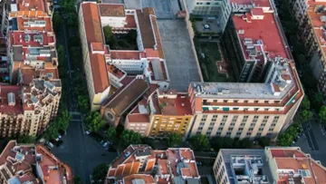 Geospatial view of a city